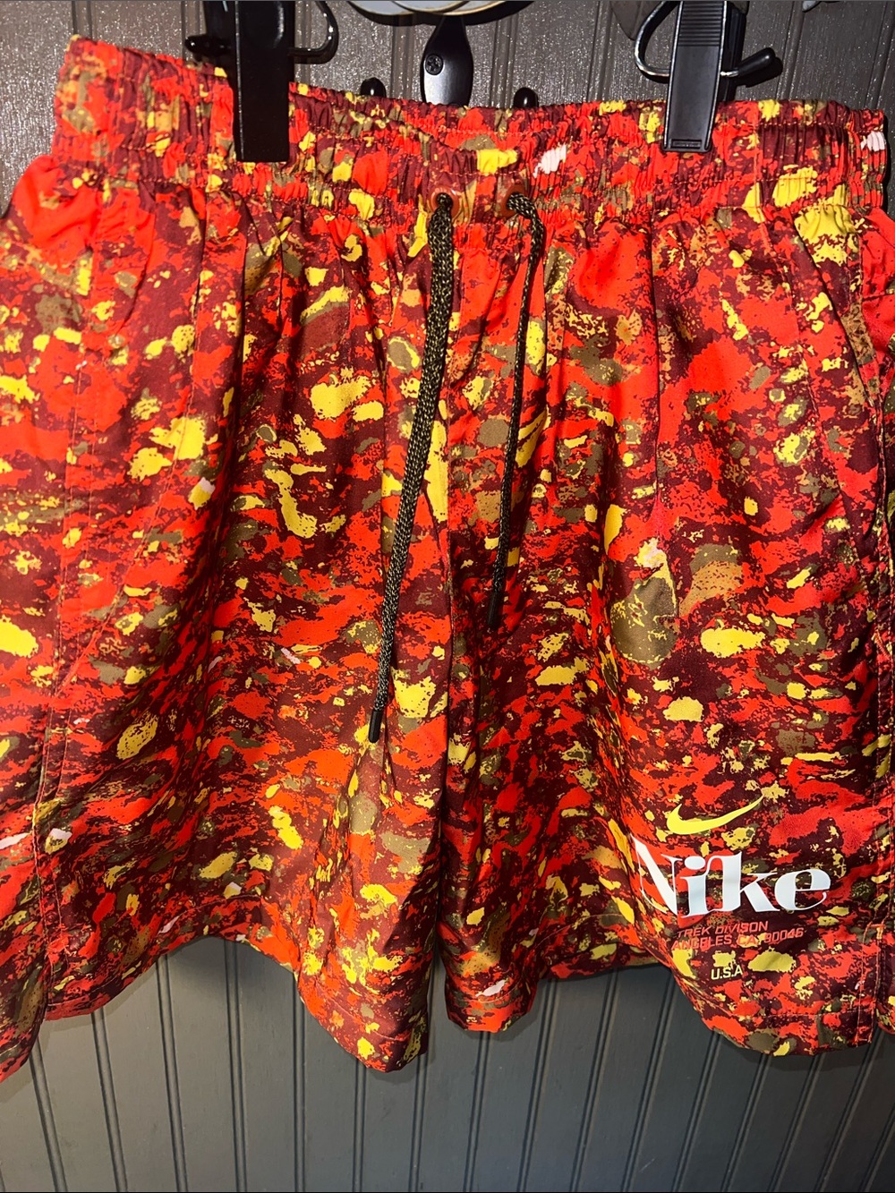 Nike Sportwear Trek Division woven Flow Shorts